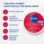 NIVEA Hafif Dokulu Yaşlanma Karşıtı Yüz Bakım Kremi 100 Ml